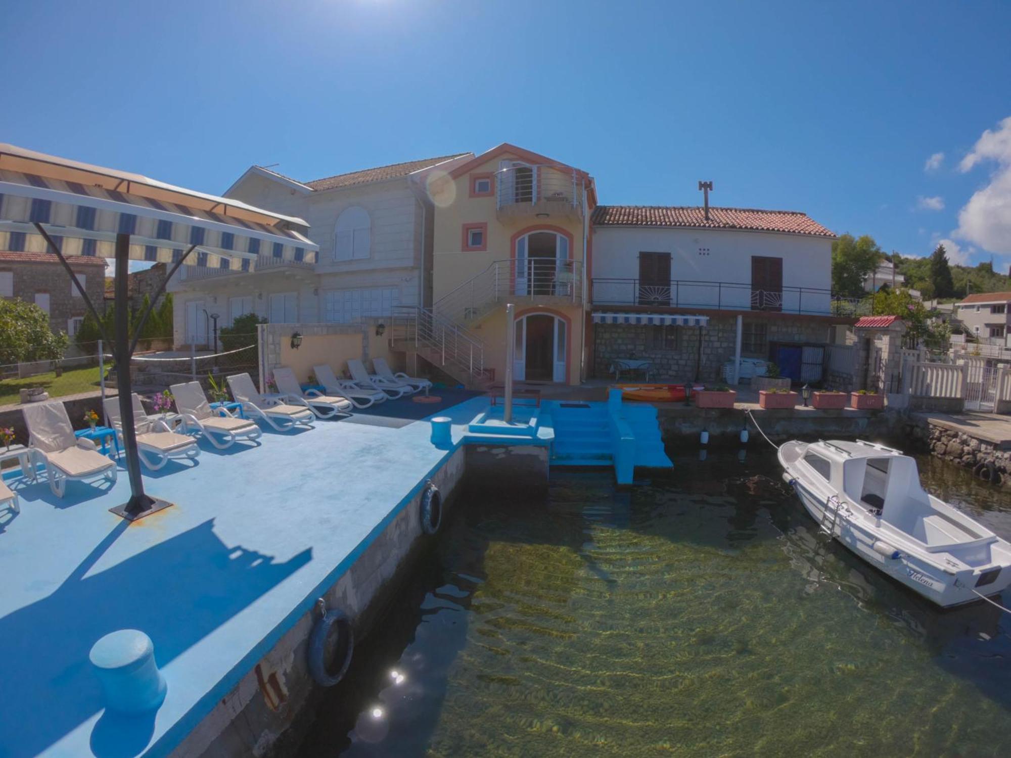 Porto Del Sole Apartments Tivat Exterior foto