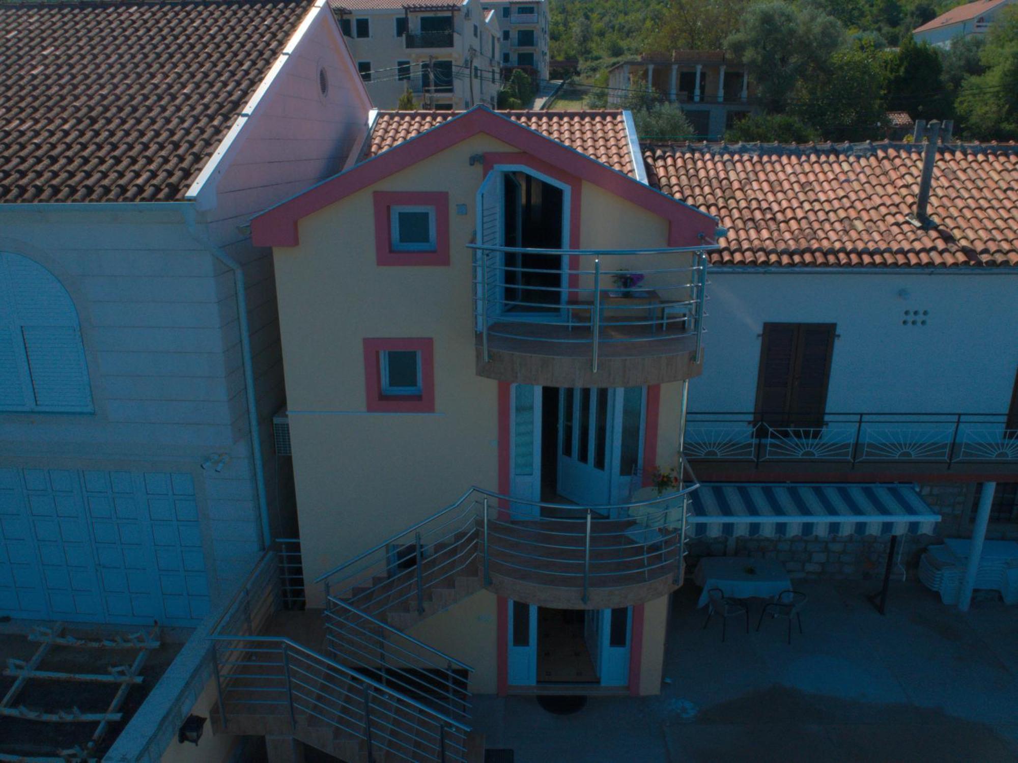 Porto Del Sole Apartments Tivat Exterior foto